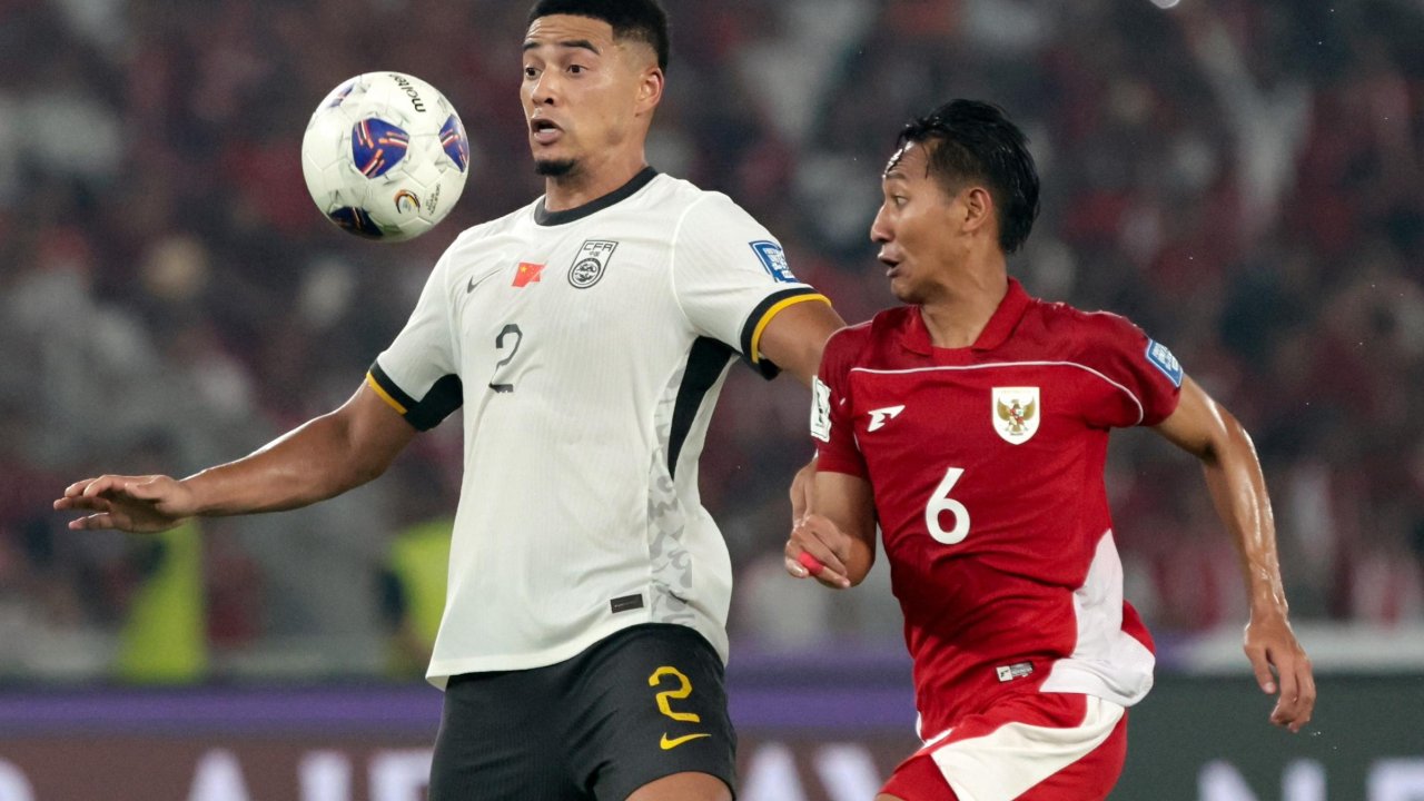 Бекхэм из Индонезии приглашает Болгарию: я забью им гол!