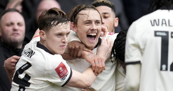 Лидс выходит в Кубок Англии, тоже были сюрпризы