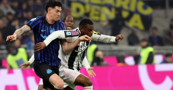 «Барса» все еще питает надежды на Бастони