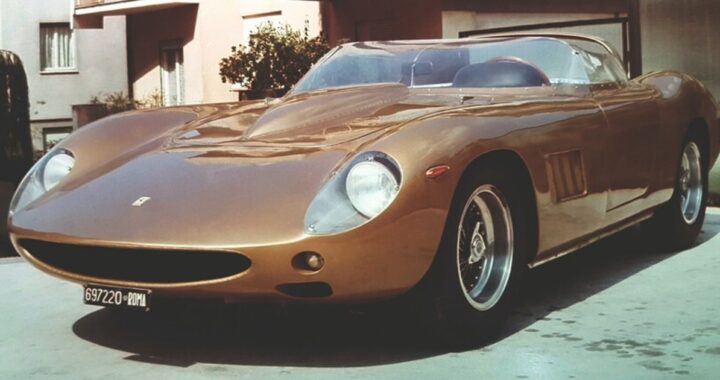 Как исчезла золотая Феррари после съемок фильма Феллини