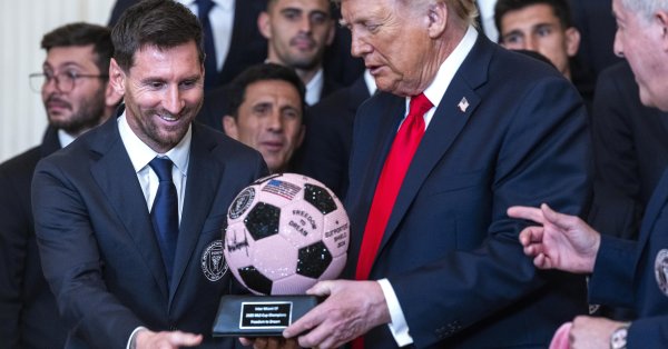 Они преследуют Месси перед ЧМ-2026.