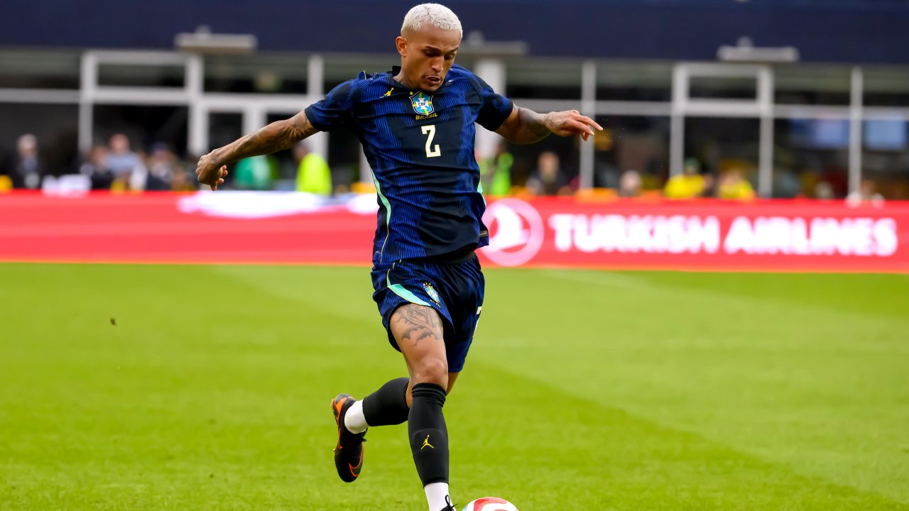 Защитник «Ромы» получил травму в сборной