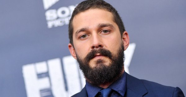 Шайа Лабаф, ты нас пугаешь - актер в нижнем белье в отеле в Риме