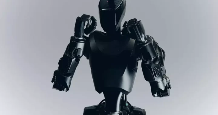 Терминаторы уже на войне: Украина получила на тестирование двух инновационных боевых андроидов Phantom MK-1