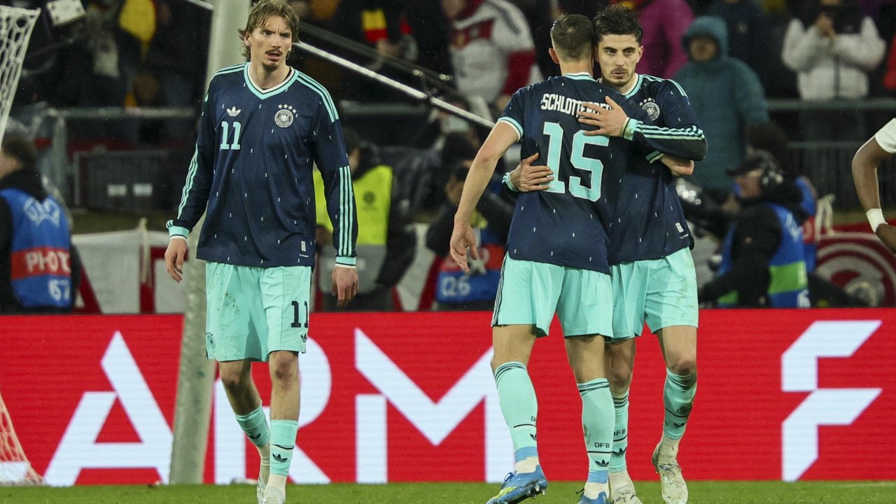 Германия полностью переиграла Гану, но в итоге одержала уверенную победу