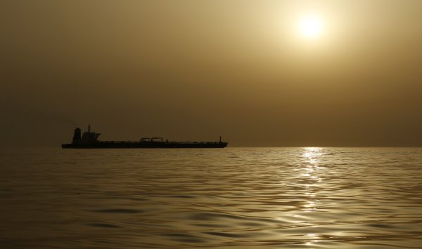 Иран не хочет обсуждать Ормузский пролив, пока режим укрепляется