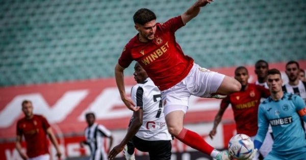 Экс-игрок ЦСКА вышел в резерве, его команда упустила победу