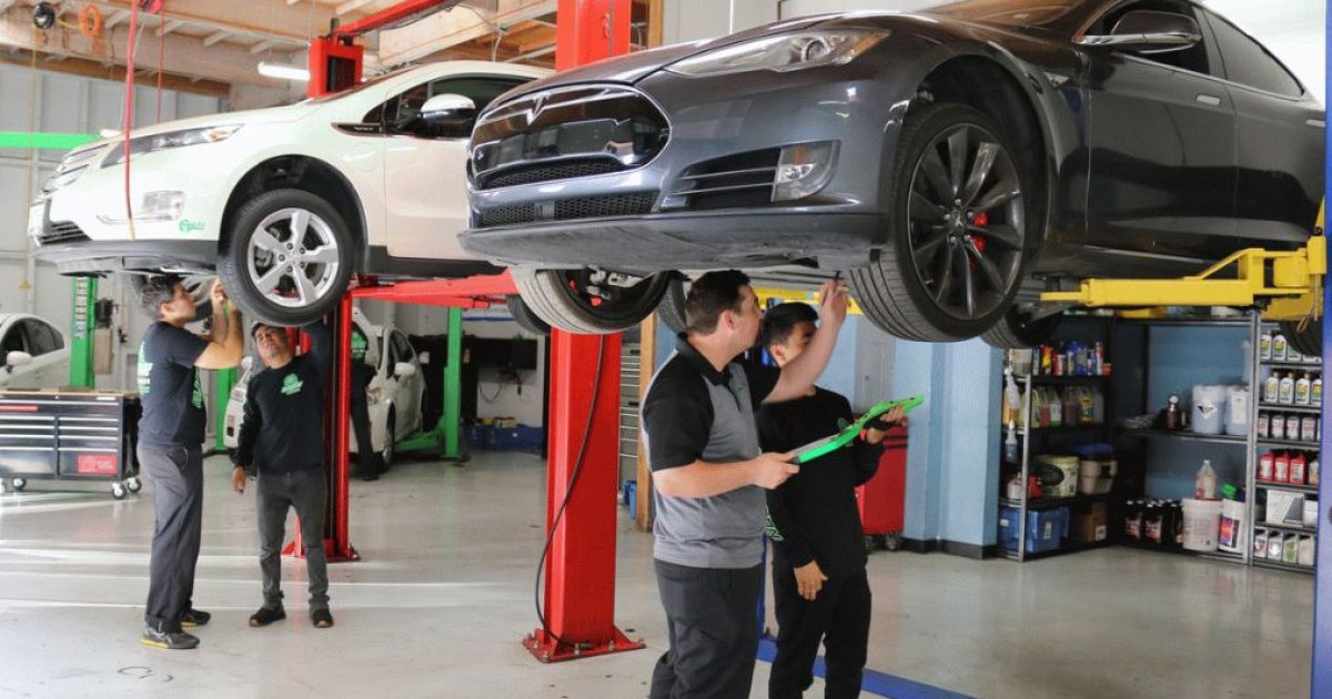 Каждая вторая Tesla Model Y не проходит первое ТО в Дании