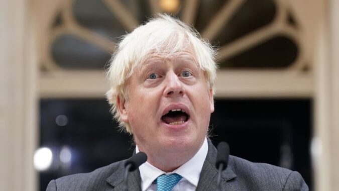 «Пирамида без реальной стоимости»: Борис Джонсон прогнозирует крах биткоина