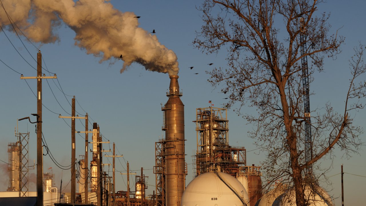 Нефть падает после оптимистичного тона Трампа по поводу войны