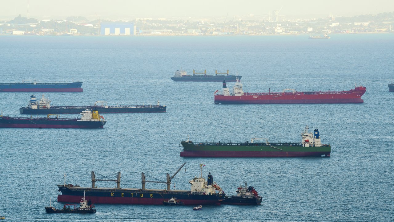 США наживаются на обвале поставок нефти с Ближнего Востока