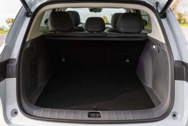 Гибридный электромобиль Leapmotor B10