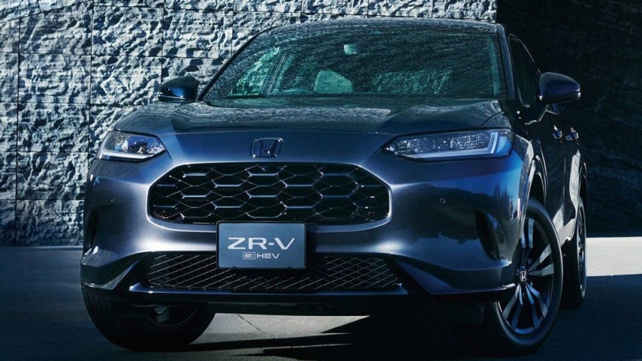 Honda ZR-V претерпела тихую модернизацию, но с ключевыми изменениями.
