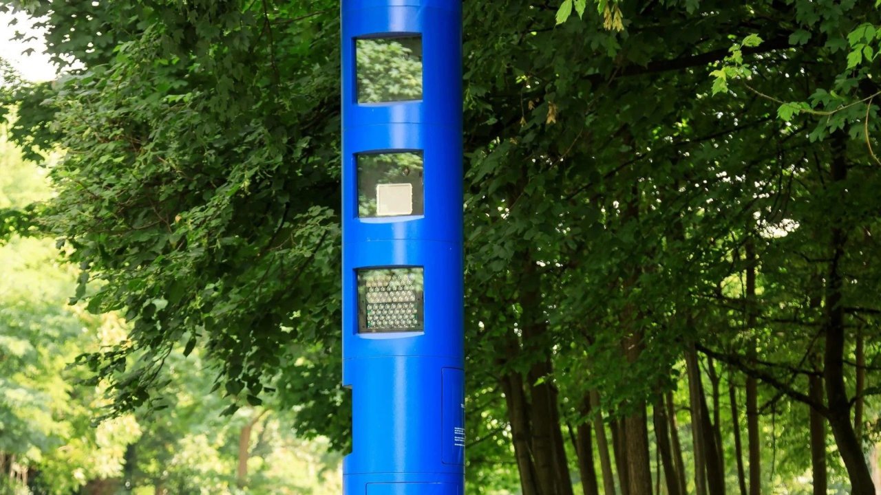 Таинственные синие радары — платят, но не за превышение скорости