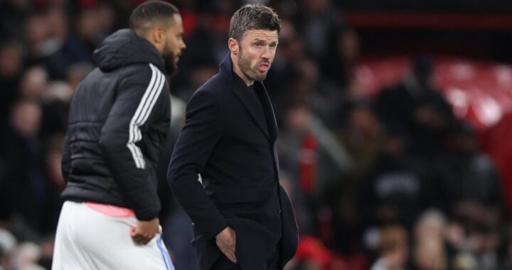 Каррик набросился на судей после ответного удара с «Юнайтед»