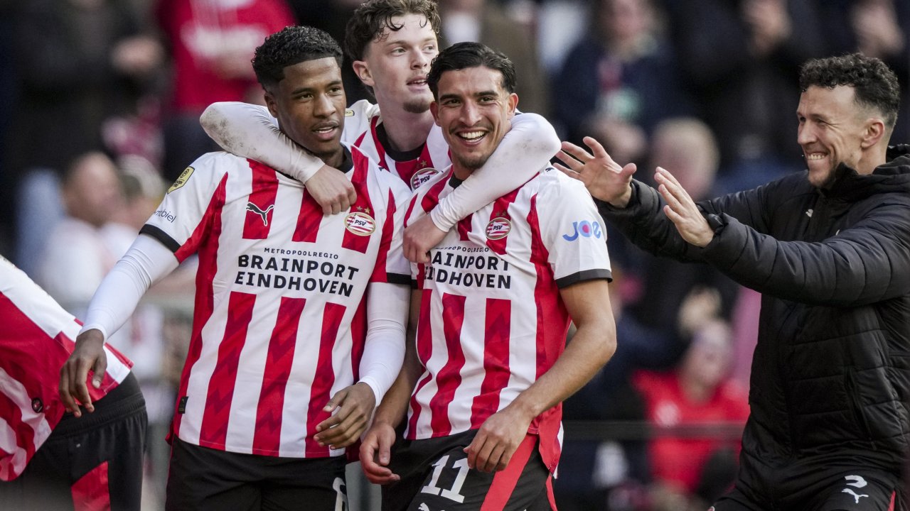 ПСВ Эйндховен стал чемпионом Нидерландов