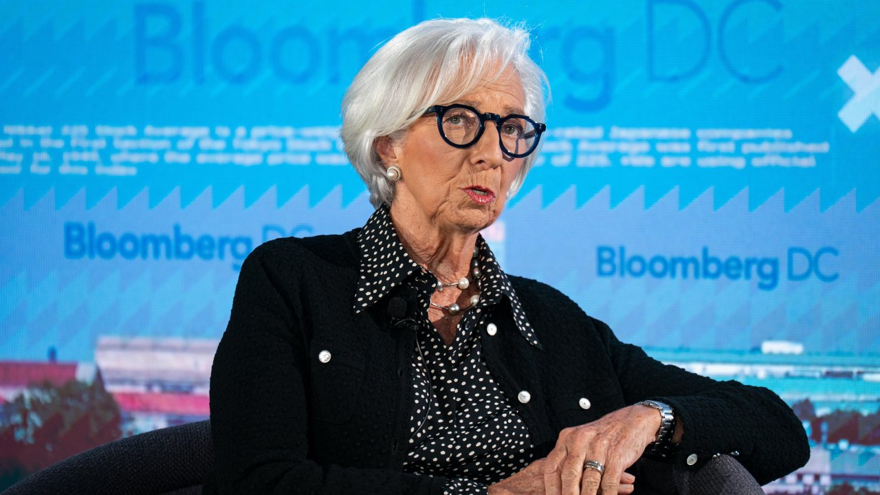 Европейская экономика упала ниже базового прогноза ЕЦБ, заявила Лагард