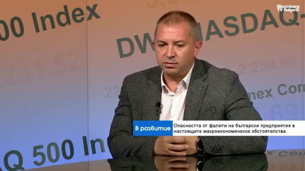 Высок риск банкротств частных авиаперевозчиков, необходима поддержка государства