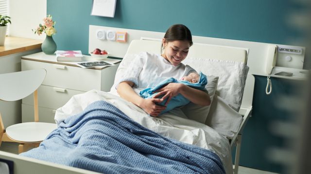 Послеродовой период: что происходит, когда роды закончились?