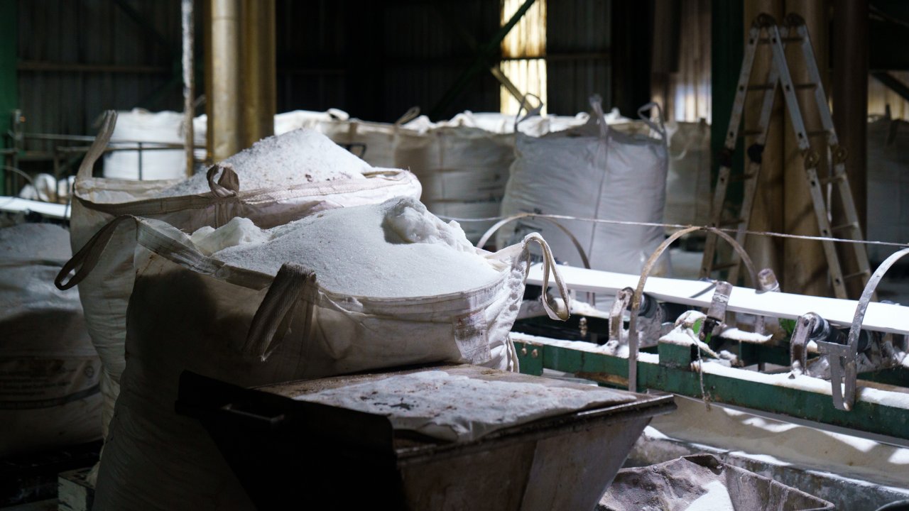 Сахар дорожает из-за блокировки поставок через Ормузский пролив