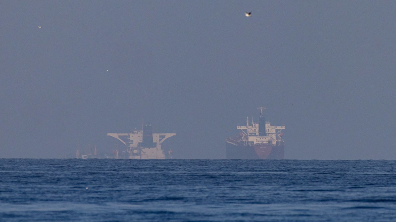 Что проходило через Ормузский пролив с начала войны