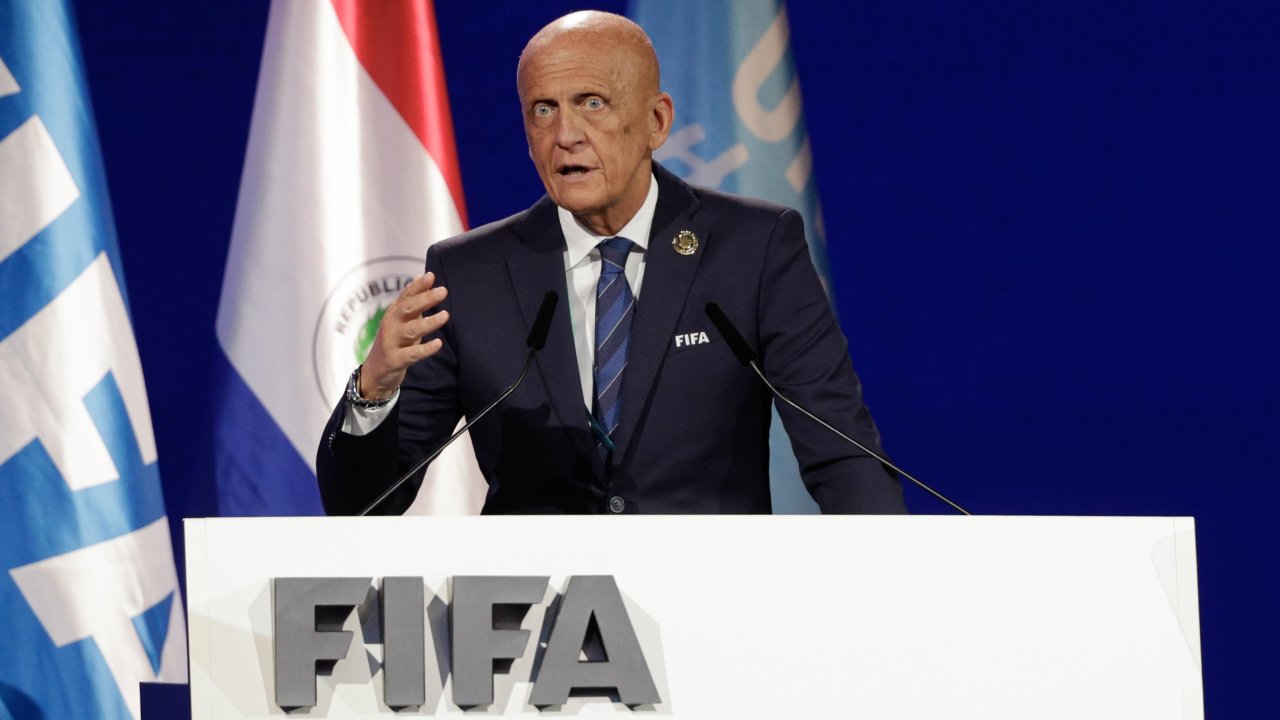 ФИФА назначила 52 арбитра на ЧМ-2026.