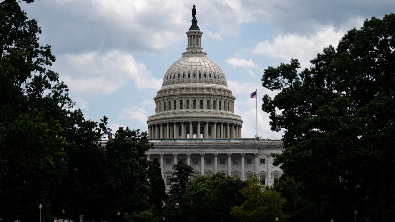 США не могут позволить себе снижение налогов без сокращения расходов