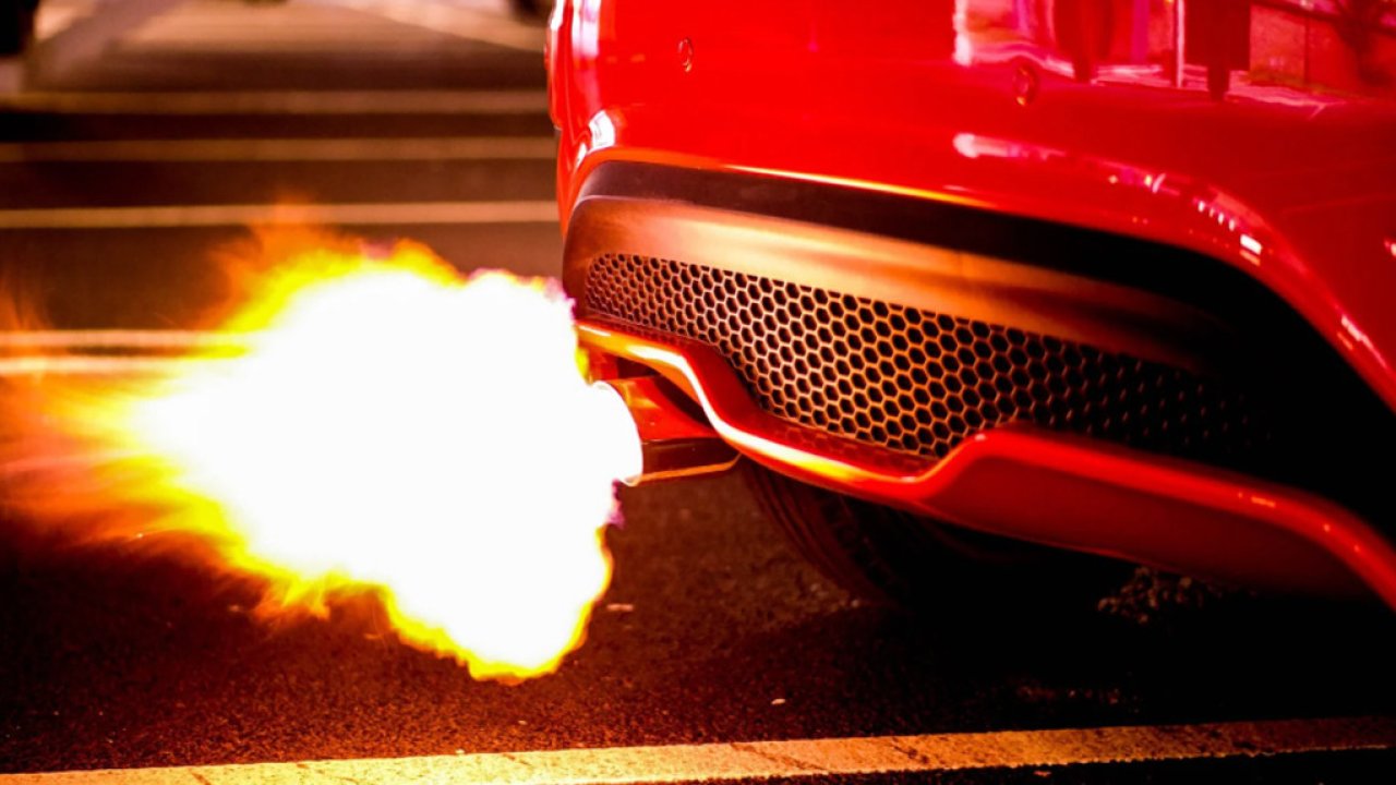 Действительно ли машине нужен «удар пружины»?