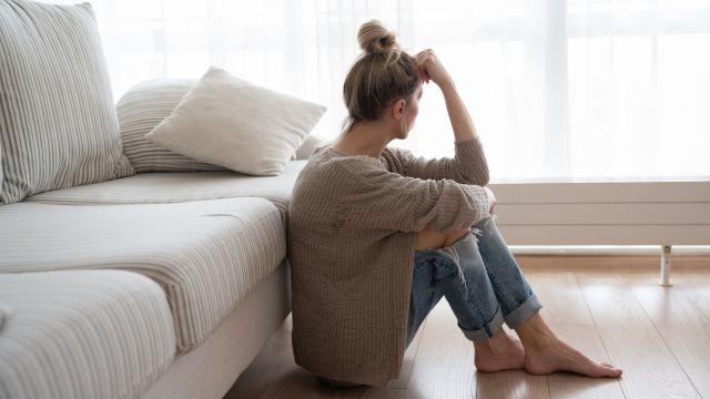 Почему мы испытываем грусть?