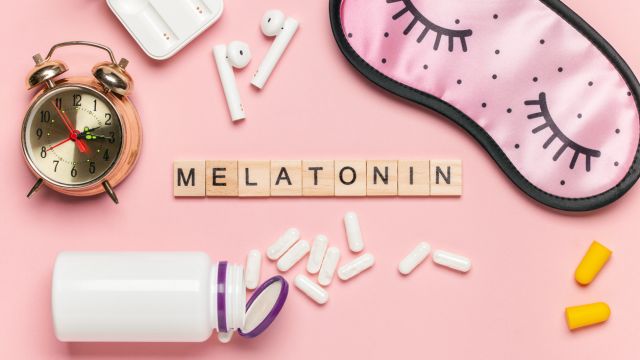Как мелатонин помогает заснуть?