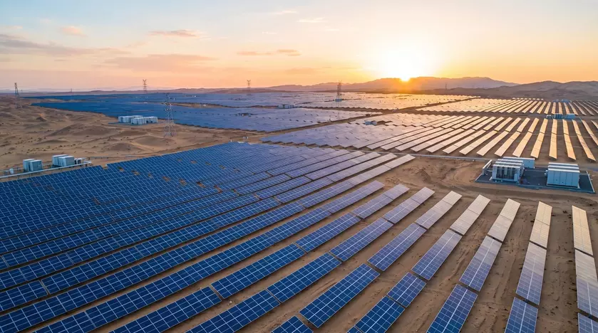 Солнце вместо угля: как Китай превратил энергетику в зеркальное поле