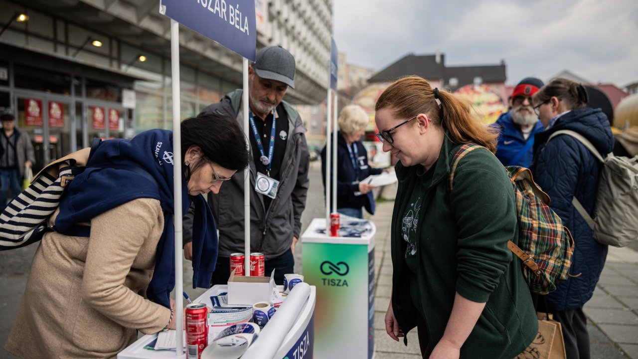 Место рождения Орбана стало полем битвы за его выживание