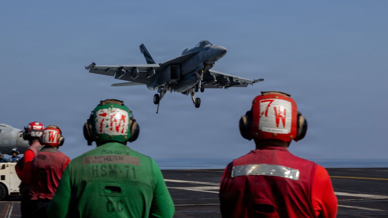 США медленно продвигаются к новым переговорам с Ираном в Пакистане