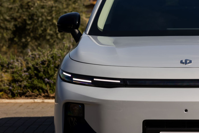 Гибридный электромобиль Leapmotor B10