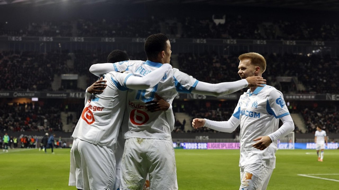 Марсель сбил слабака, Монако отобрал сильный пердеж