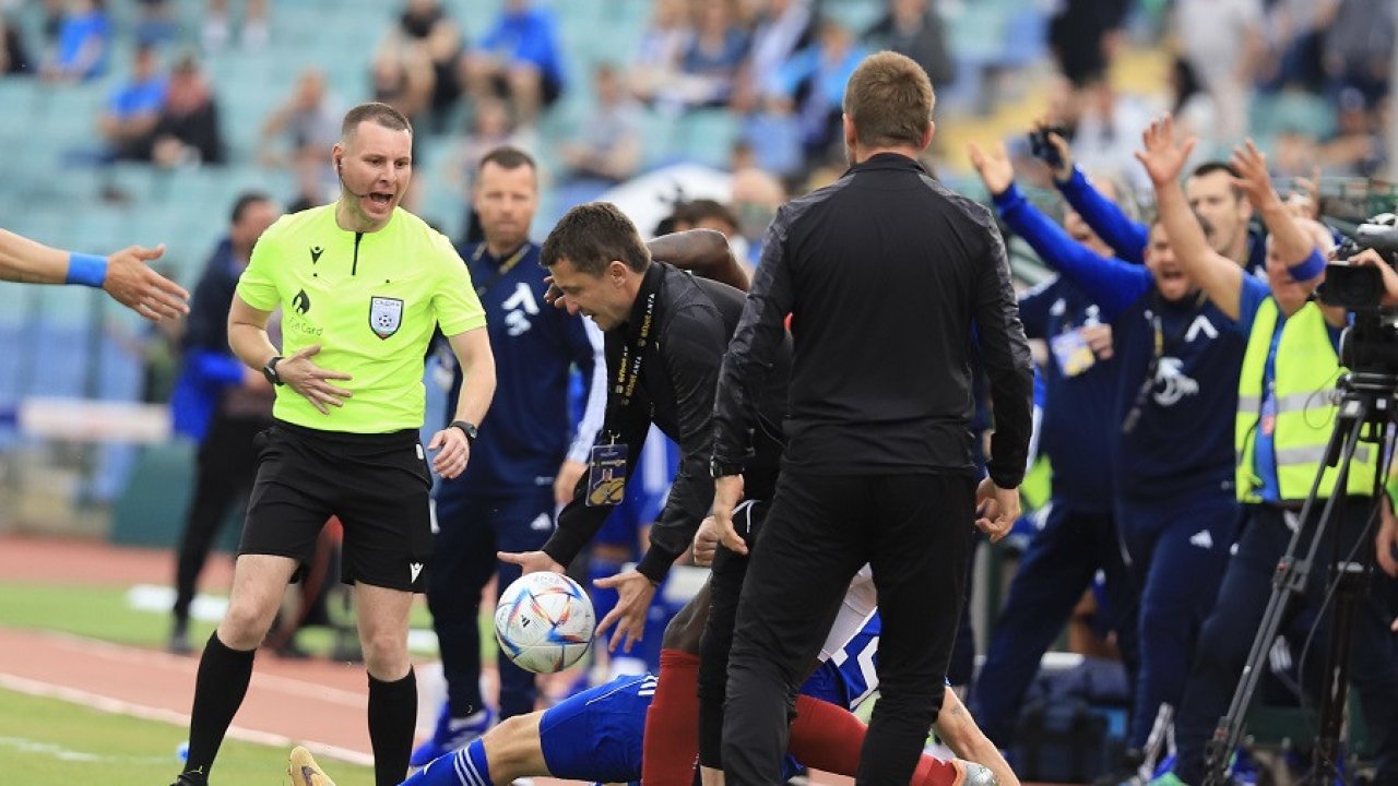 Громкий скандал! Бывший тренер ЦСКА подрался с футболистом