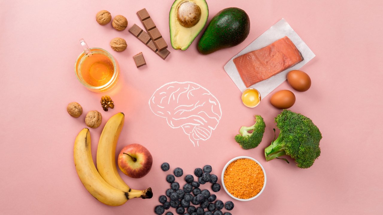 Диета MIND: что есть, чтобы сохранить здоровье мозга