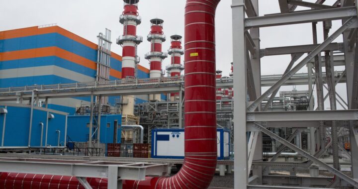 Россия предлагает попавший под санкции СПГ в Азию со скидкой около 40%.