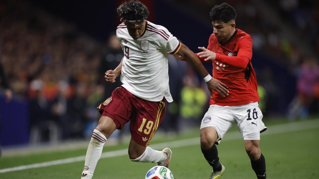 Ямал напал на болельщиков Испании