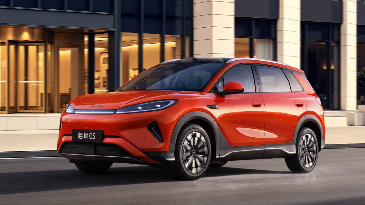 BYD обновил Sealion 05: один взгляд, два привода и рекордный пробег