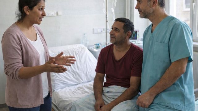 Посредники здравоохранения теперь будут работать и в больницах