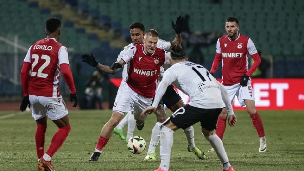 Матчи по ТВ сегодня, 21 апреля.