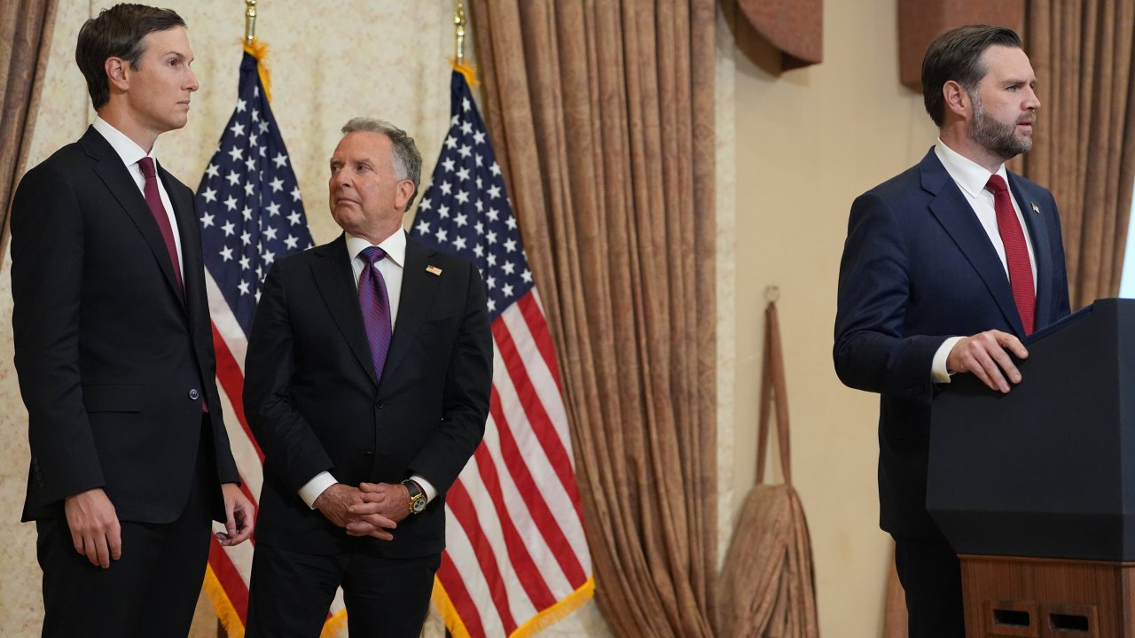 Друзья и родственники, любительская дипломатия Трампа обречена на провал