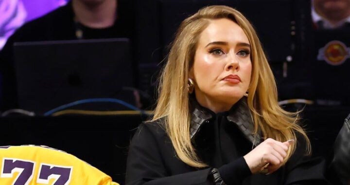 Адель редко появлялась на свет вместе со своим 13-летним сыном Анджело.