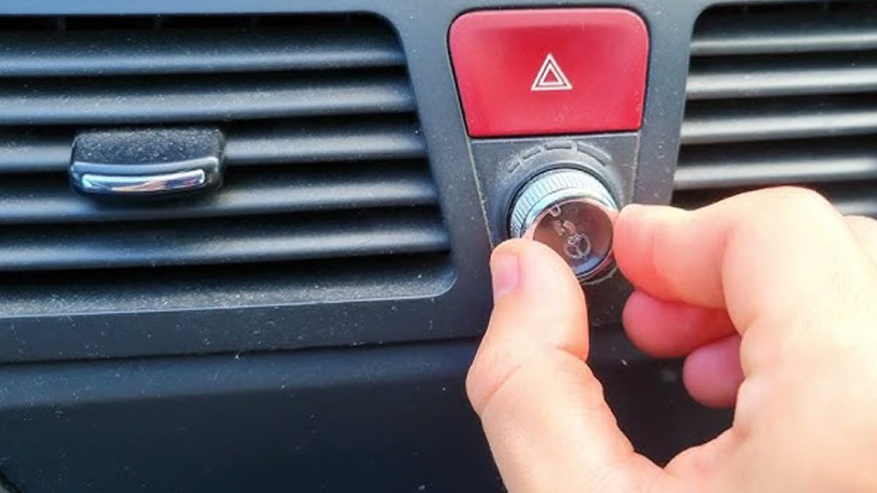 Первый Citroën C4 таит в себе одно из самых странных дополнений в истории