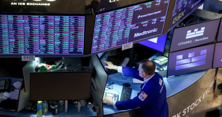 Акции и облигации растут на фоне оптимизма по поводу окончания войны