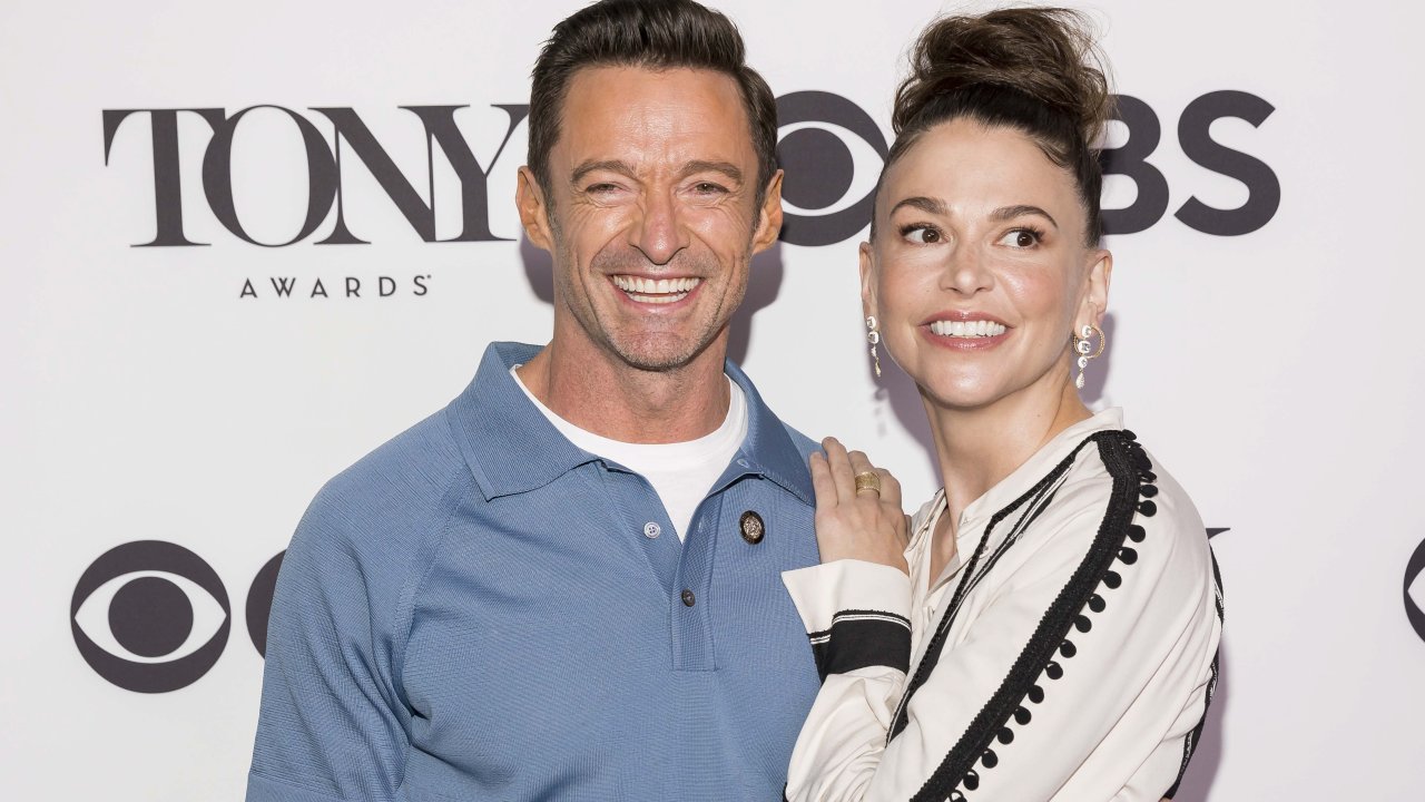 Хью Джекман и Саттон Фостер похожи на влюбленных подростков