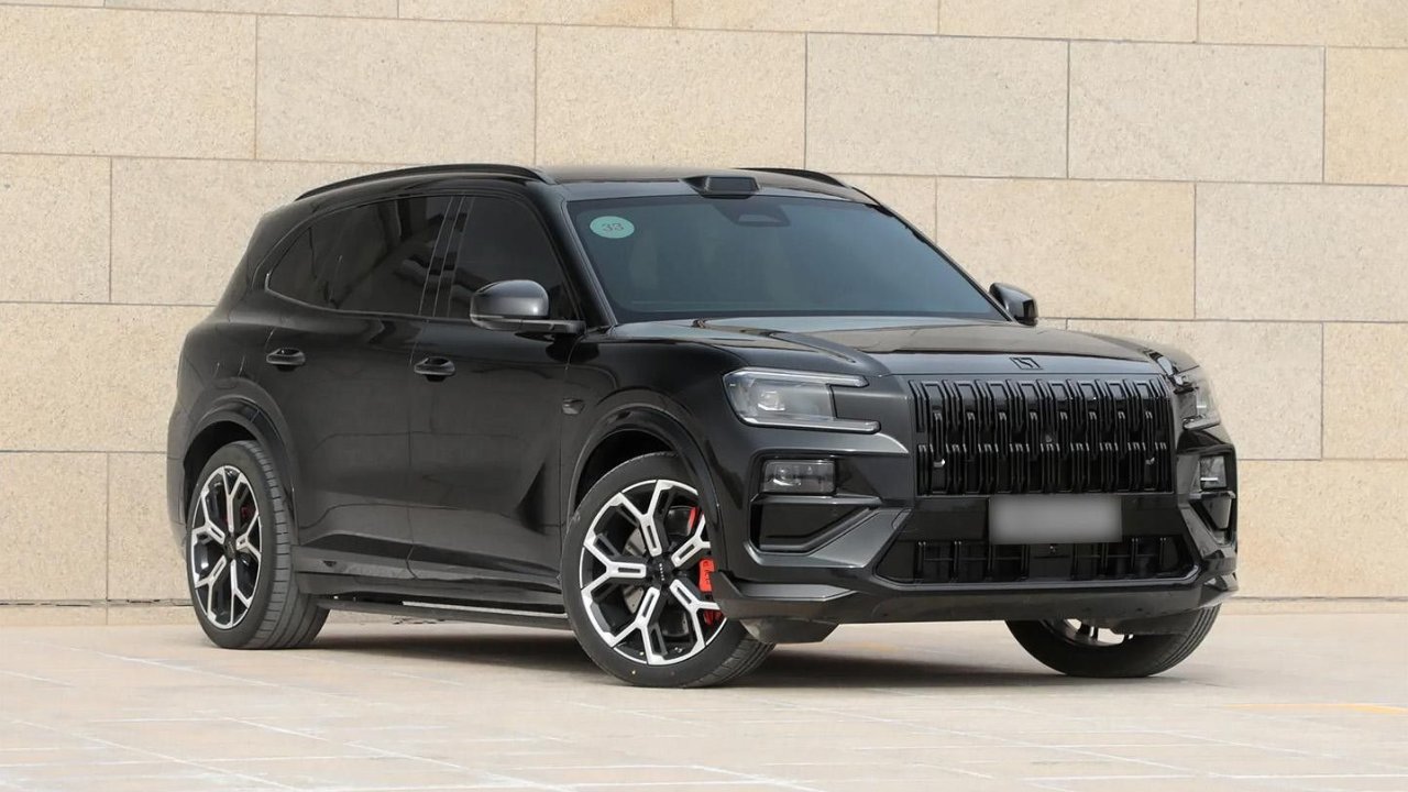 Китайский внедорожник премиум-класса продал 10 000 экземпляров за 30 минут