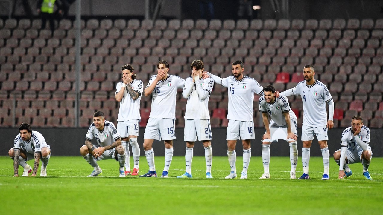 Новый тренер дрянной Сквадры Азуры