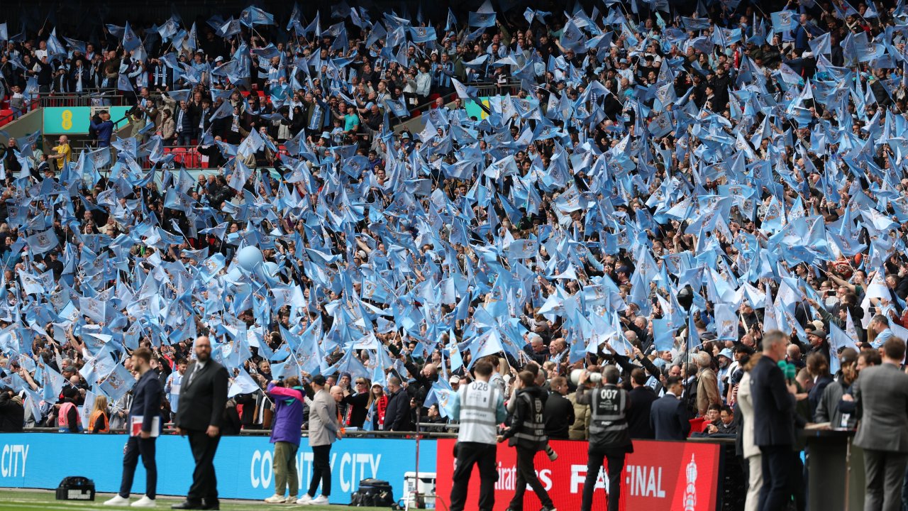 Ковентри вернулся в Премьер-лигу спустя 25 лет.